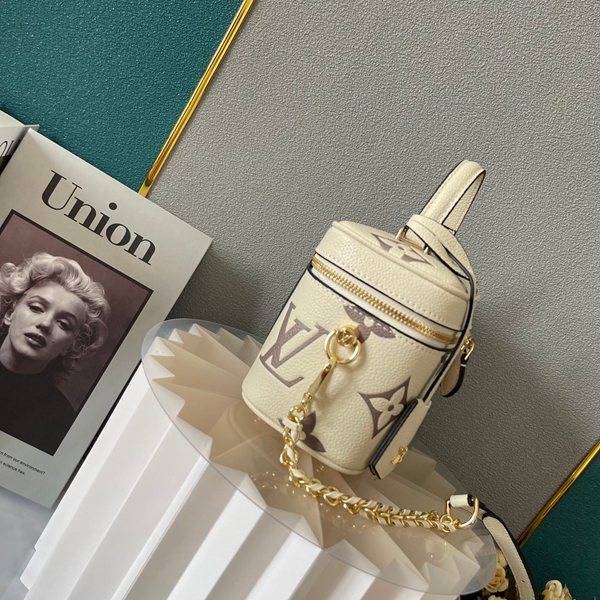 ルイヴィトンバッグ側面デザイン